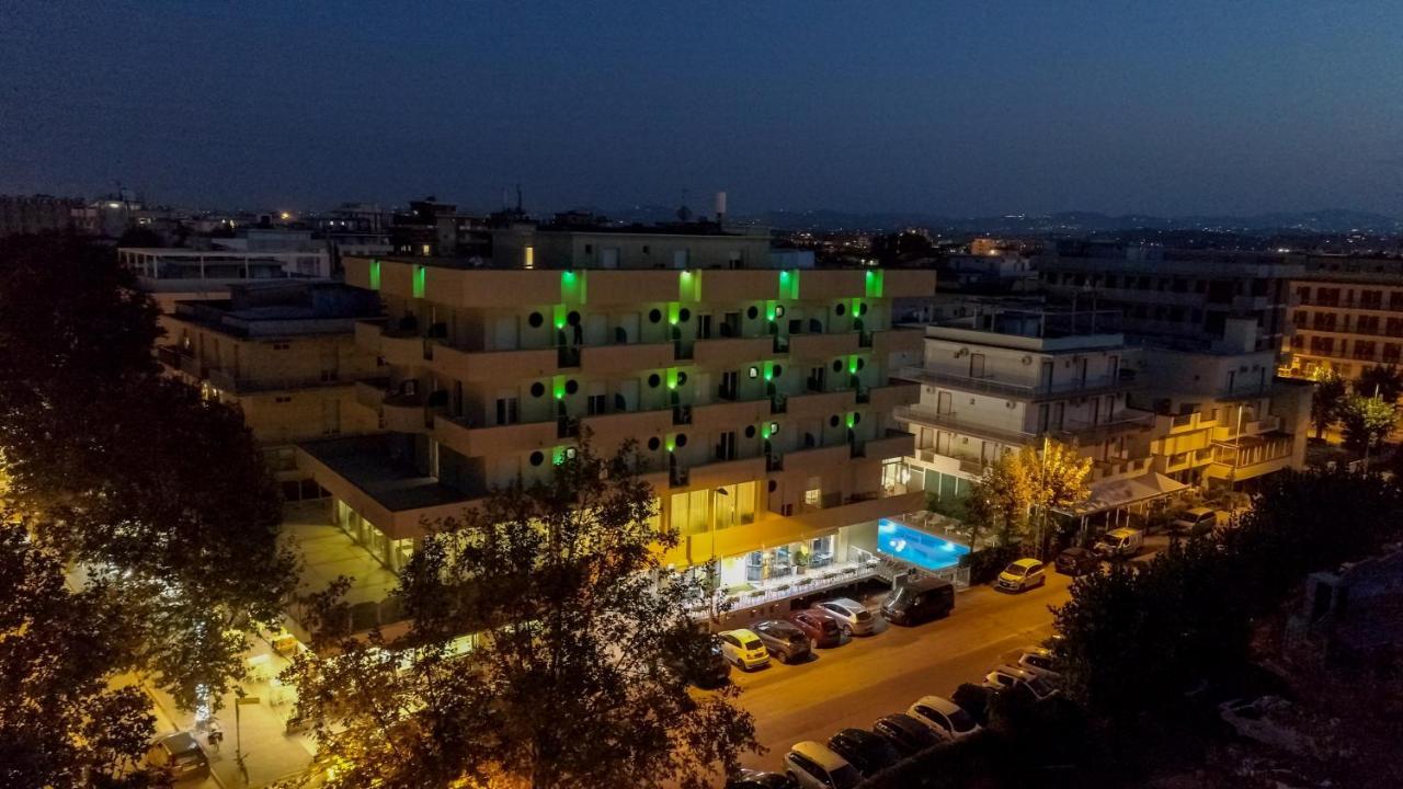 Hotel Beverly Ріміні Екстер'єр фото